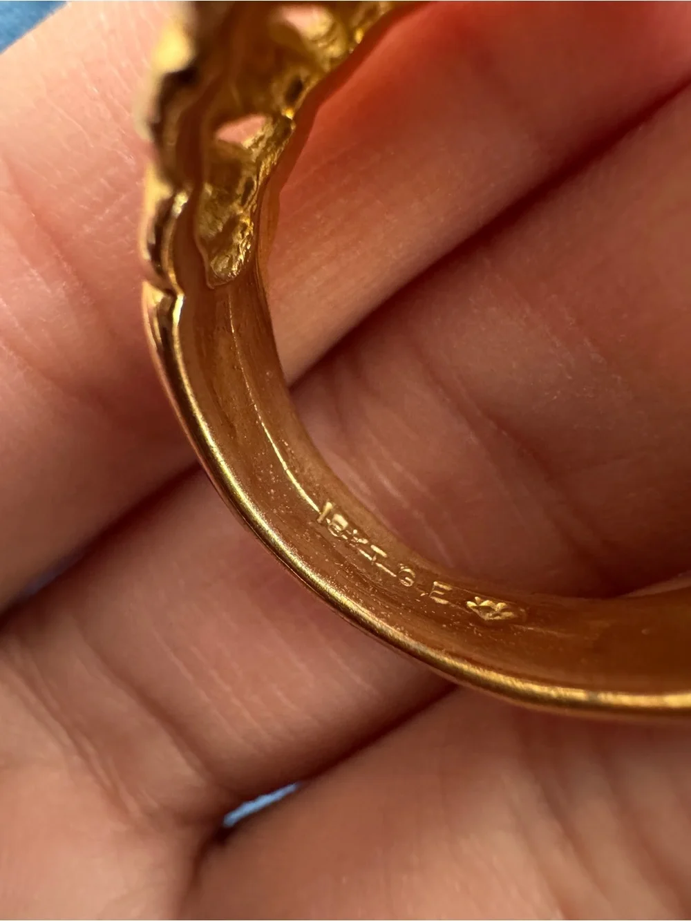 Stunning 18k GF Cocktail Ring size 9